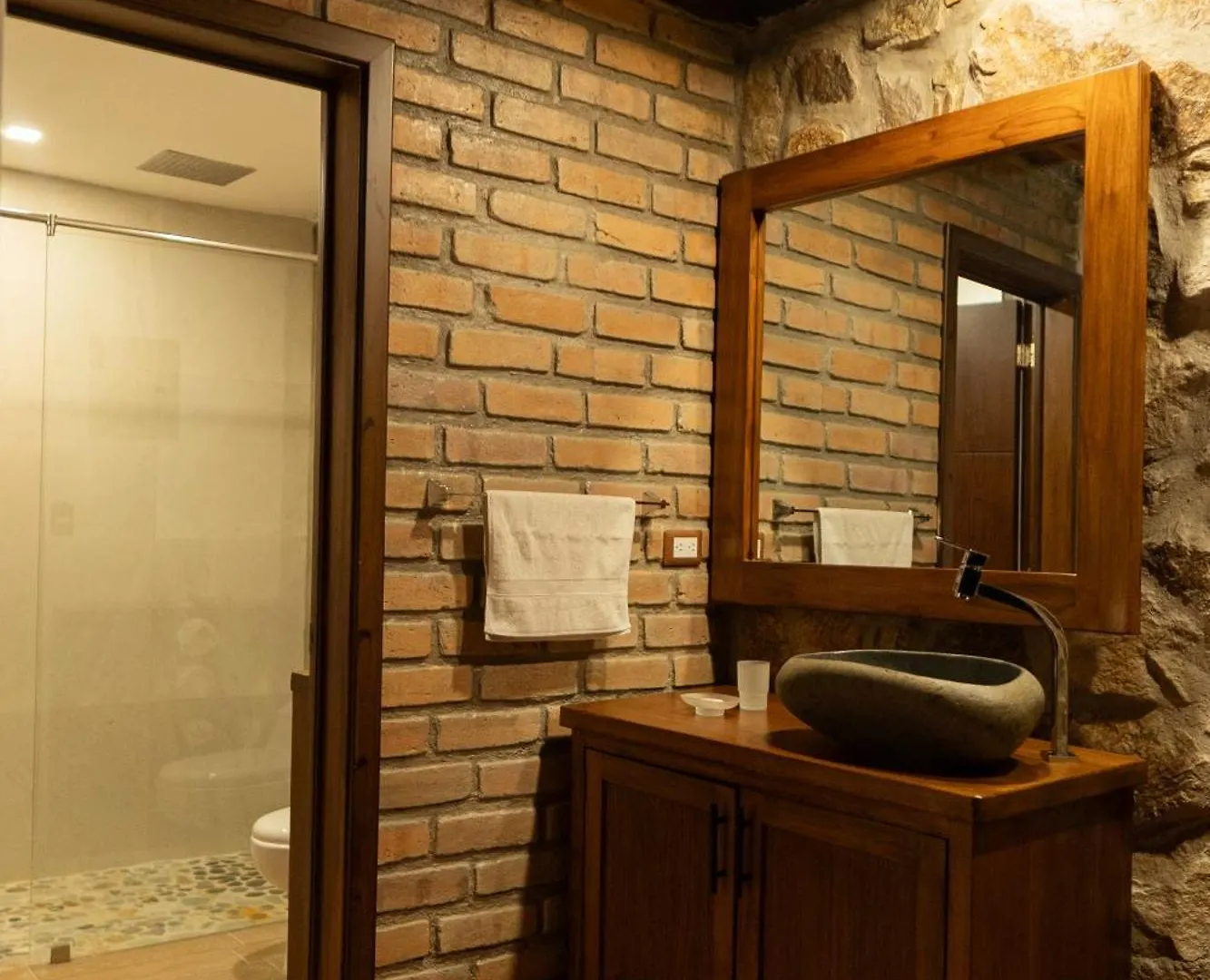 Killary Lodge & Glamping Cachanlo de Sidcay Hotel